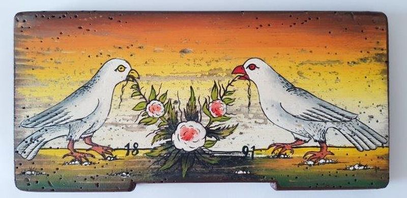 Bemalte Bienenstockstirnbretter - Die Hochzeitstauben