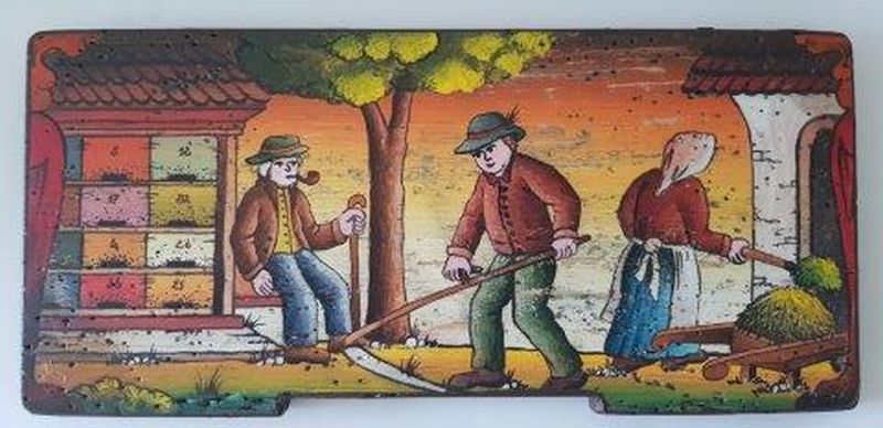 Bemalte Bienenstockstirnbretter - Heumahd beim Bienenhaus