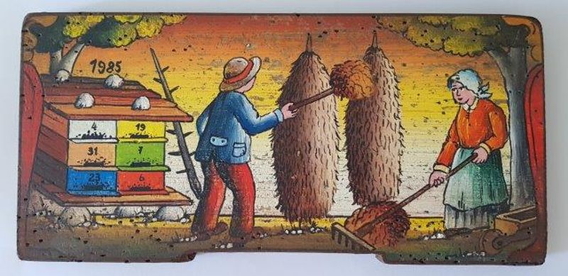 Bemalte Bienenstockstirnbretter - Das trocknen des Heus