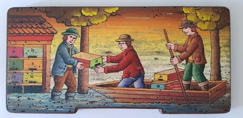 Bemalte Bienenstockstirnbretter - Hochwasser