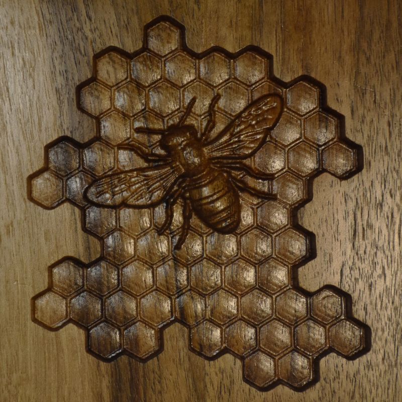Holzreliefbild - Biene, klein