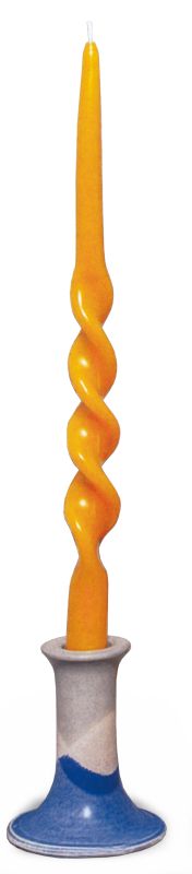 Große Tischkerze in Spiralform